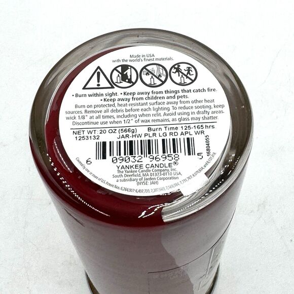 Yankee Candle Red Apple Wreath 20 oz Jar Single Wick with Lid New - Picture 3 of 4